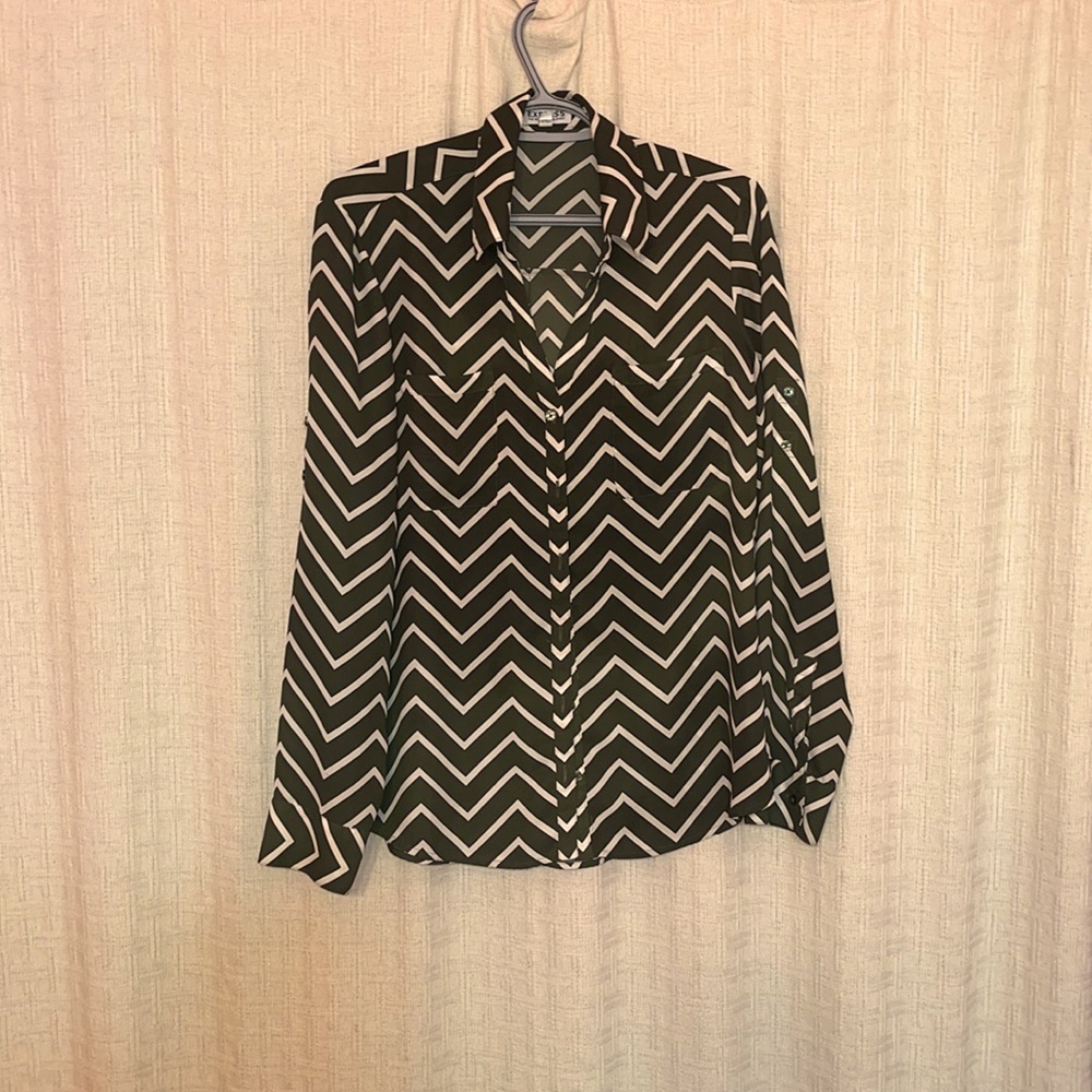Express chevron olive green white button up collar shirt